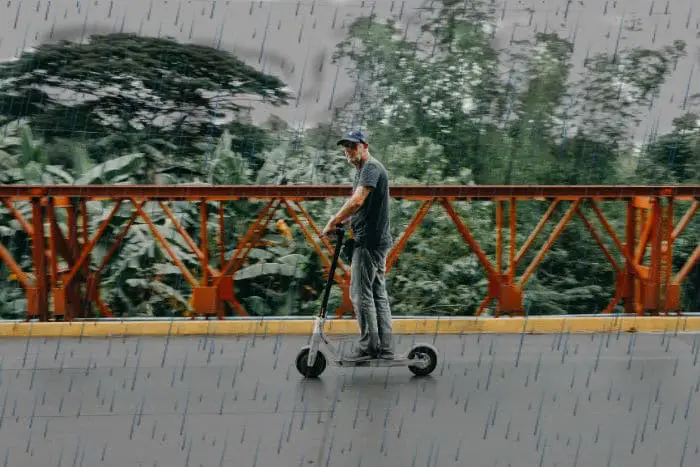 ride electric scooters in rain