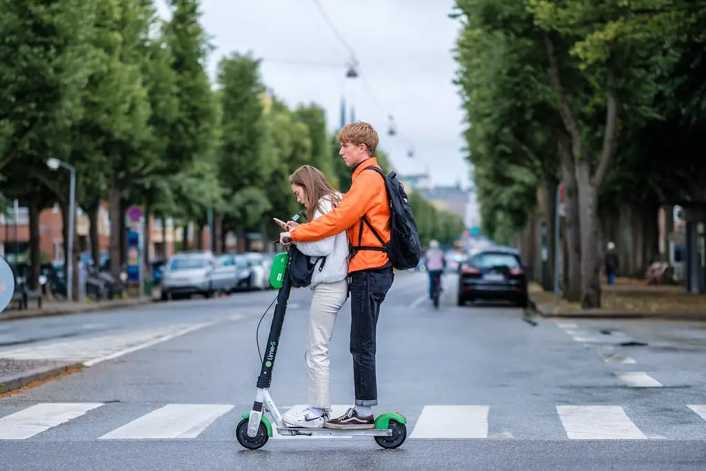 10 year olds on scooter